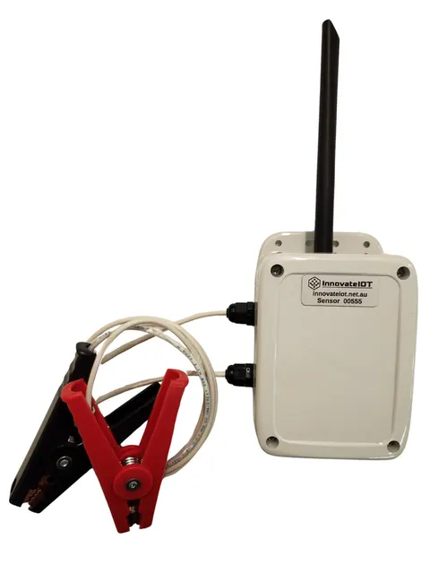 Meterra electric fence voltage monitor mounted on a fence line