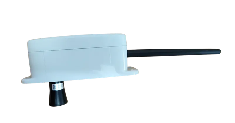 Meterra ultrasonic tank level sensor with its antenna and the 30 mm sensor cone underneath