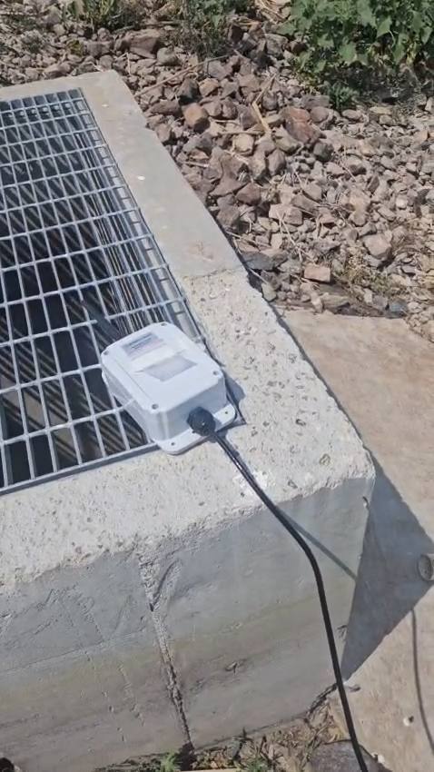 Pond level sensor sending data into a legacy SCADA, completely wireless